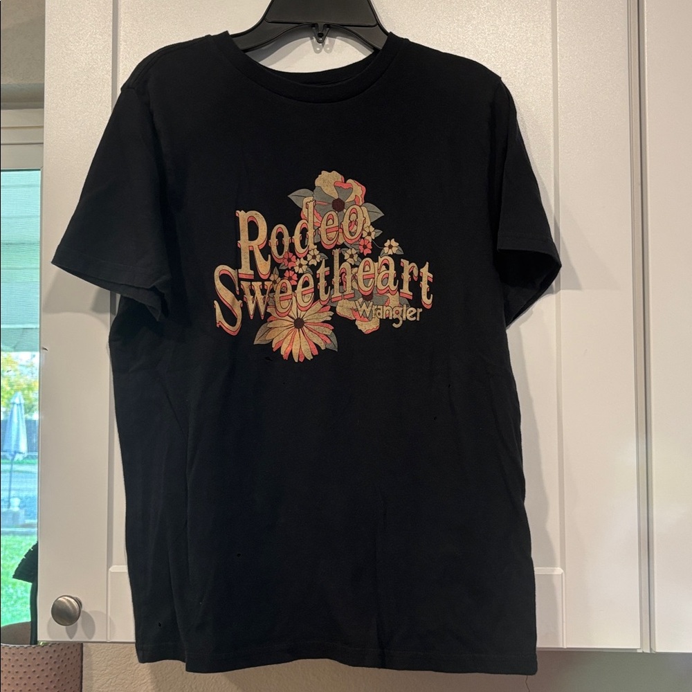 Women’s Wrangler Small Black Top Short Sleeve Shirt Rodeo Sweetheart Casual
